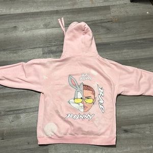 Have miner bleach stains to it, still a really nice hoodie for Mans/Woman’s